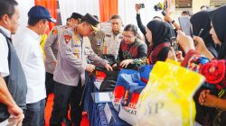 Kapolri Tinjau GPM di Kalbar, 310,25 ton beras SPHP telah Polri distribusikan Kapolri Tinjau GPM di Kalbar, 310,25 ton beras SPHP telah Polri distribusikan