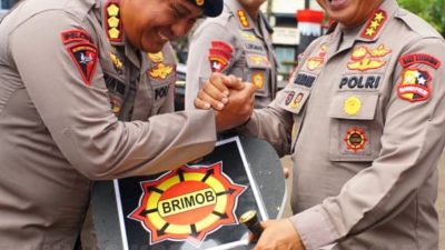 Dankorbrimob Polri Berikan Arahan Strategis dan Serahkan Kendaraan Operasional Secara Simbolik kepada Jajaran Korps Brimob Polri