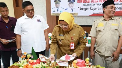 Wabup Intan Nurul Hikmah Bersama Sekertaris DPC Kabupaten Tangerang Partai Gerindra H.Izul Muluk Louncing Koprasi Merah Putih Wabup Intan Nurul Hikmah Bersama Sekertaris DPC Kabupaten Tangerang Partai Gerindra H.Izul Muluk Louncing Koprasi Merah Putih