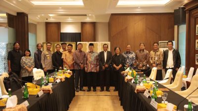 Audiensi Komisi Percepatan Reformasi Polri Dengan Organisasi Kelompok Masyarakat Audiensi Komisi Percepatan Reformasi Polri Dengan Organisasi Kelompok Masyarakat