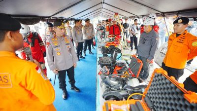 Kapolri Cek Langsung Personel-Sarpras Polda DIY, Pastikan Siap Hadapi Potensi Bencana Kapolri Cek Langsung Personel-Sarpras Polda DIY, Pastikan Siap Hadapi Potensi Bencana