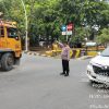 Polsek Kelapa Gading Lakukan Pengaturan Lalu Lintas dan Pantau Titik Rawan Macet serta Banjir