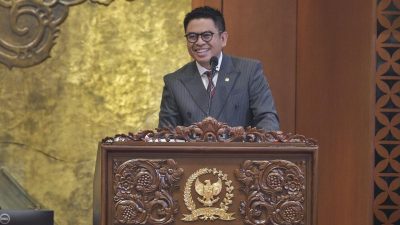 UU Pengelolaan Ruang Udara Resmi Berlaku: Pengesahan Warnai Hari Guru Nasional dengan Nuansa Persaudaraan
