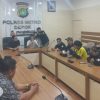 Aksi Demo Dukung Langkah Polres Depok Bersih Bersih Peredaran Obat Daftar G