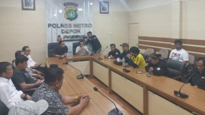 Aksi Demo Dukung Langkah Polres Depok Bersih Bersih Peredaran Obat Daftar G