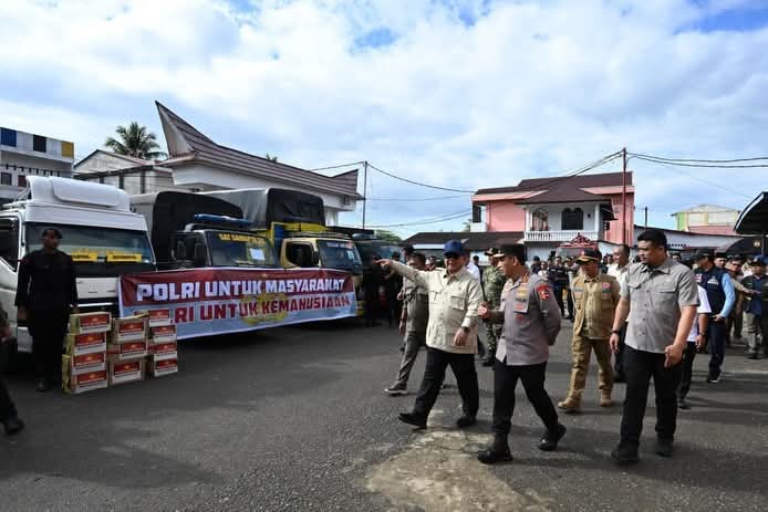 Presiden Prabowo Tiba di Tapanuli Tengah, Pastikan Penanganan Cepat untuk Warga Terdampak Banjir