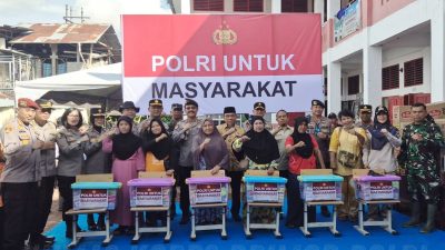 Respons Cepat Polri: Wadankorbrimob Polri Kembali Dampingi Wakapolri Tinjau Pengungsian di Sumatera Barat Respons Cepat Polri: Wadankorbrimob Polri Kembali Dampingi Wakapolri Tinjau Pengungsian di Sumatera Barat