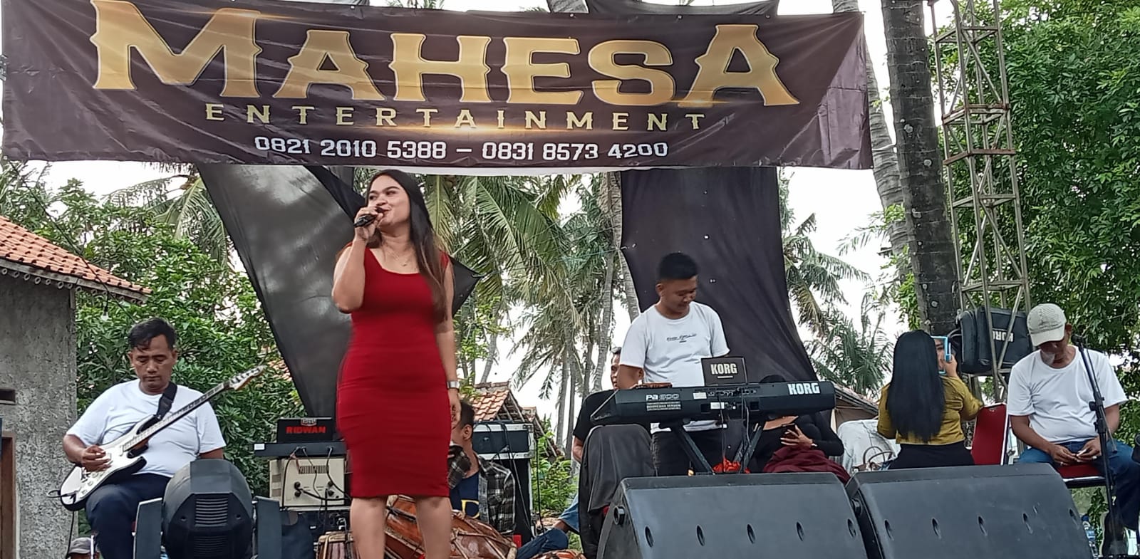 Resepsi Putri Pertama Bapak Dani Dan Istri Ibu Ami, Berlangsung Meriah Dihibur Mahesa Intertaiment Pimpinan Latek