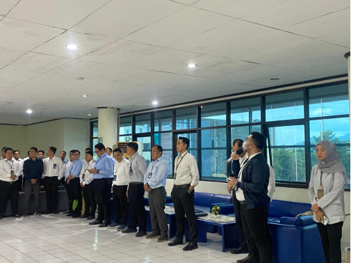 Doa Pagi dan Evaluasi Hasil, Komitmen Insan BRILian KC Cilegon Tingkatkan Kualitas Layanan