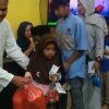Kebersamaan dan Keberkahan Warnai Santunan Anak Yatim di Karang Tengah