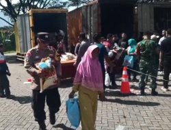 Masyarakat Babakan Madang Diguyur Paket Sembako Bantuan Presiden Prabowo