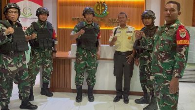 Koramil 01/Jatinegara Bersama Komduk Gelar Patroli Kewilayahan Guna Antisipasi Gangguan Kamtibmas.