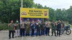 Danramil dan Kapolsek Kronjo Hentikan Pungutan Liar Biaya Di Wisata Religi Pulau Cangkir Danramil dan Kapolsek Kronjo Hentikan Pungutan Liar Biaya Di Wisata Religi Pulau Cangkir
