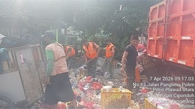 Satgas Sampah Koramil 01/Tgr Tuntaskan Tumpukan Sampah di Poris Satgas Sampah Koramil 01/Tgr Tuntaskan Tumpukan Sampah di Poris