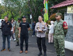 Wakapolres Jakarta Utara Ikuti Kegiatan Penangkapan Ikan Sapu-Sapu Bersama Gubernur DKI di Kelapa Gading