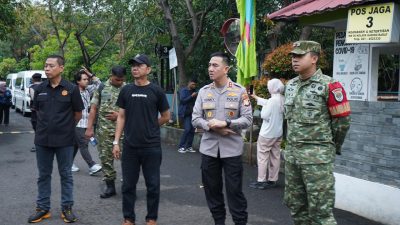 Wakapolres Jakarta Utara Ikuti Kegiatan Penangkapan Ikan Sapu-Sapu Bersama Gubernur DKI di Kelapa Gading