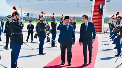 Presiden Prabowo Tiba di Paris, Kunjungan Resmi Kenegaraan Perkuat Kerja Sama Super Strategis