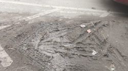 Diduga PT, Bogasari  Tutup Mata Tidak Ada  Pertanggung jawaban Jalan Licin Berlumpur Sangat Berbahaya Penguna Jalan 