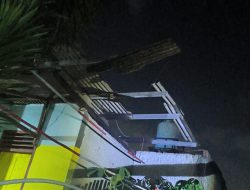 Puting Beliung Rusak 39 Rumah, Babinsa Pelda Satria WK dan BPBD Bergerak Cepat  ‎