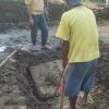 Kecewa Tak Tersentuh Pembangunan, Warga Cipanengkas Sukabumi Swadaya Perbaiki Jalan Menuju Curug Banteng