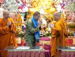 Pangdam Jaya Hadiri Perayaan Hari Raya Waisak di Buddhist Center Jakarta Barat