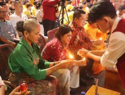 Kapolres Pematangsiantar Hadiri Acara Malam Doa dan Festival Malam Waisak