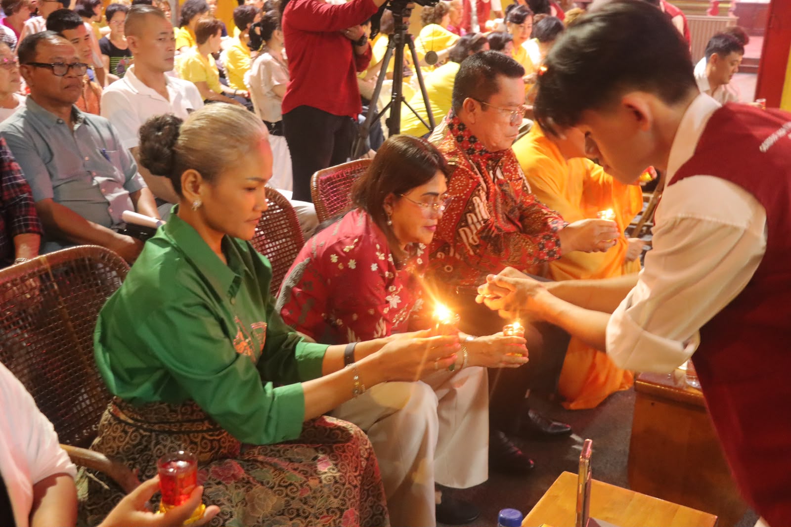 Kapolres Pematangsiantar Hadiri Acara Malam Doa dan Festival Malam Waisak