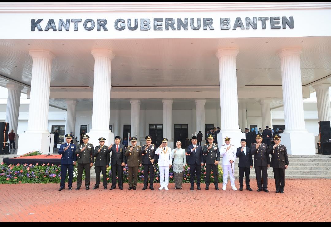 Komandan Grup 1 Kopassus Membacakan Pembukaan UUD 1945 pada Upacara Hari Lahir Pancasila di KP3B Banten