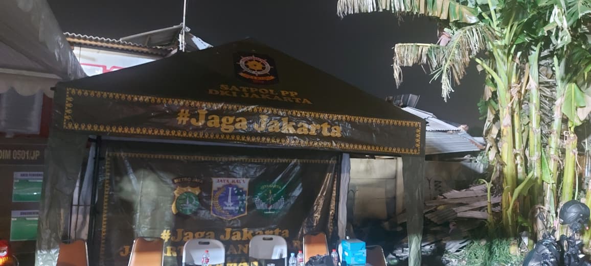 Gerak Cepat Kodim Jakarta Pusat Bantu Korban Kebakaran di Kemayoran